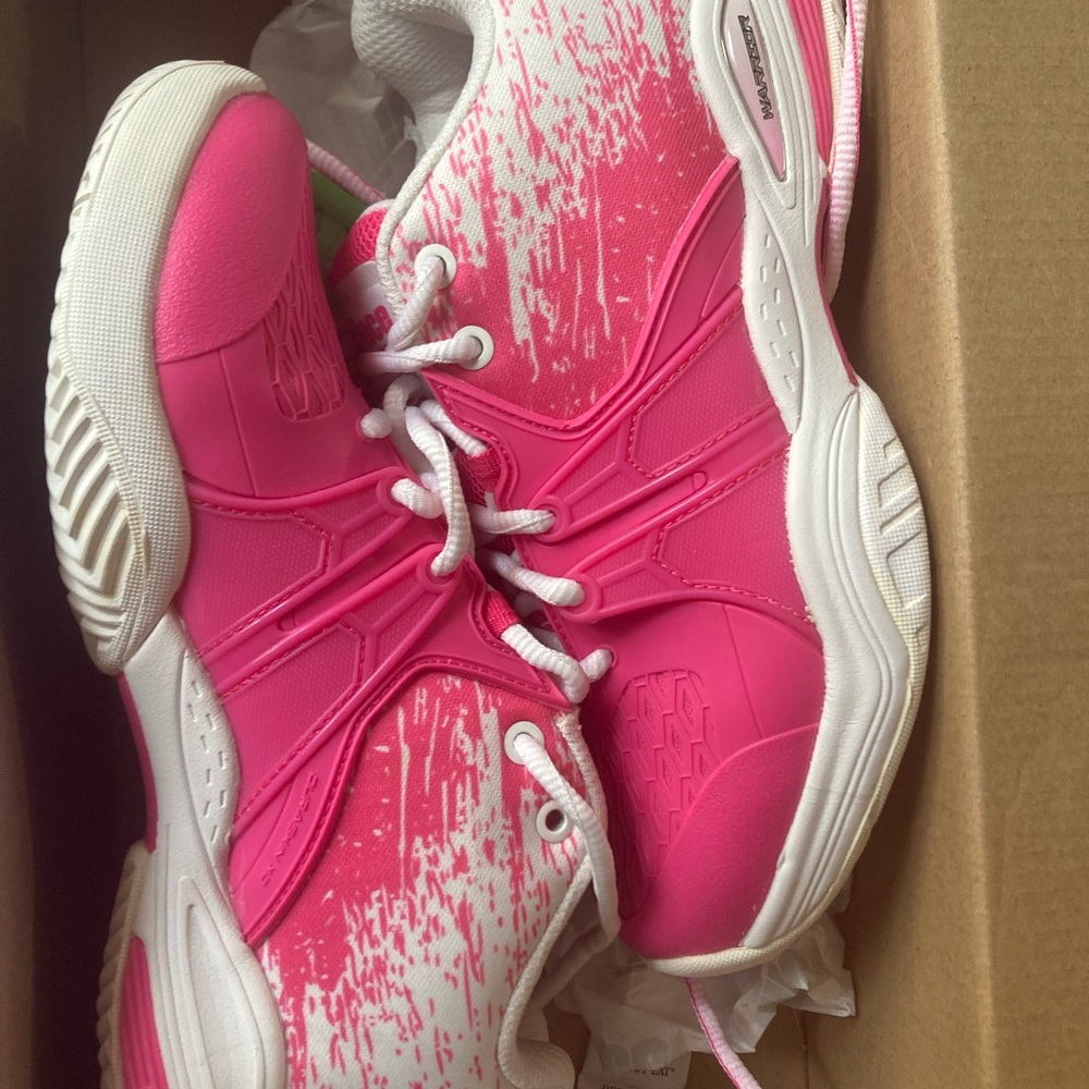 Prince warrior tennis brand new in box 6.5